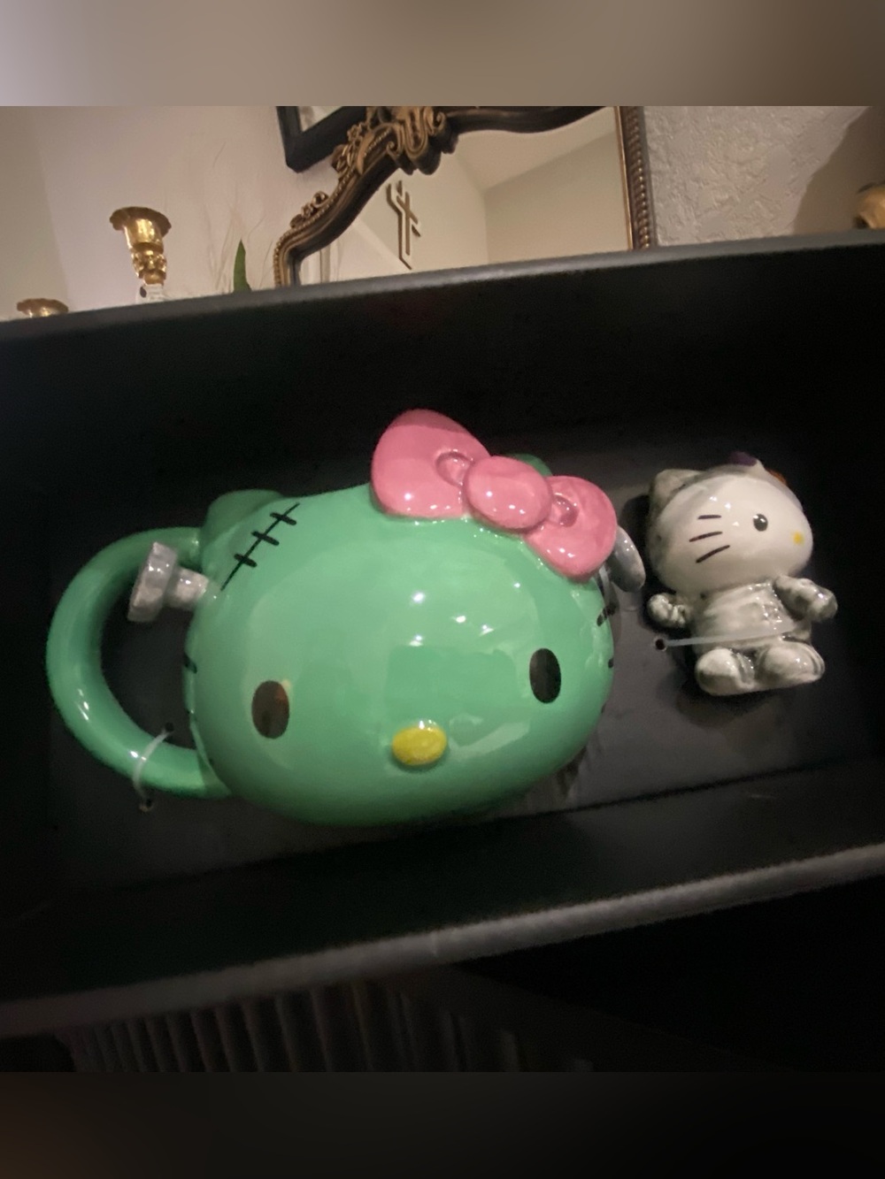 Hello Kitty Green Bow Ceramic Mug - with Zombie ceramic hello kitty
